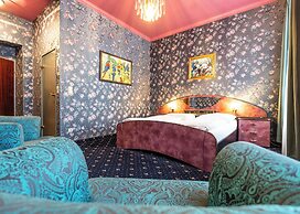 Hotel Urania