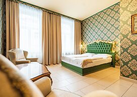 Hotel Urania