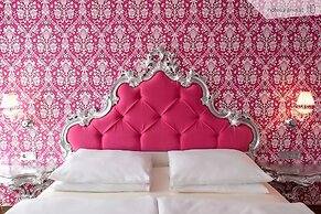 Hotel Urania