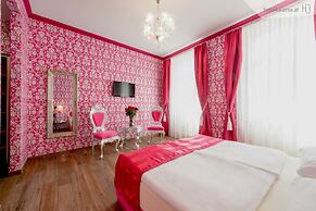 Hotel Urania