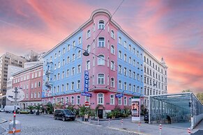 Hotel Urania