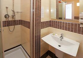 Janus Hotel