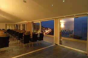 Janus Hotel