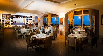 Janus Hotel