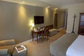 Hotel Brossard, an Ascend Collection Hotel