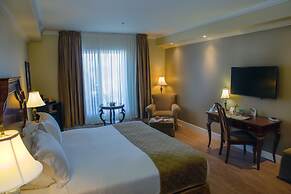 Hotel Brossard, an Ascend Collection Hotel
