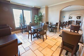 Hotel Brossard, an Ascend Collection Hotel