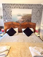 The North Cliff Hotel