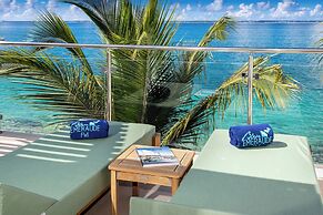 Bleu Emeraude Hotel