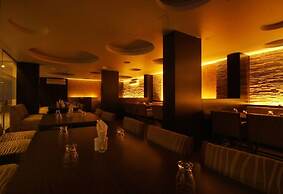 Le Royale Residency