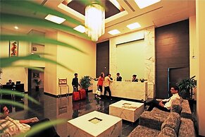 Le Royale Residency