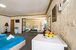 Paradice Hotel Luxury Suites