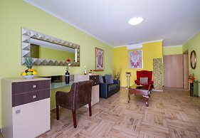 Paradice Hotel Luxury Suites