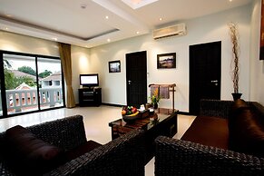 Palm Grove Resort