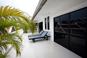 Palm Grove Resort