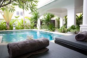 Palm Grove Resort