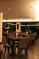 Palm Grove Resort