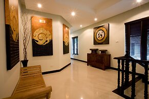 Palm Grove Resort