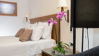 Alexander Beach hotel & Spa