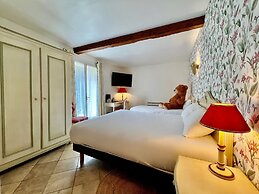 Chateau de Challanges