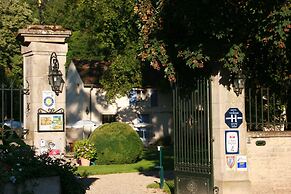 Chateau de Challanges