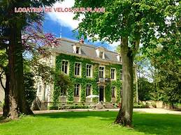 Chateau de Challanges