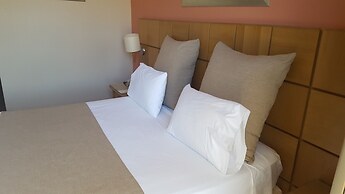 Ionian Plaza Hotel & Spa