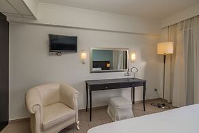 Ionian Plaza Hotel & Spa