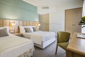 Ionian Plaza Hotel & Spa
