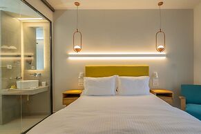 Ionian Plaza Hotel & Spa