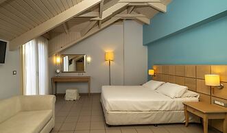 Ionian Plaza Hotel & Spa