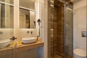Ionian Plaza Hotel & Spa