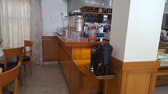Ionian Plaza Hotel & Spa