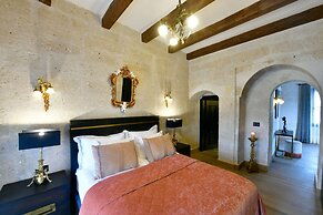 Sacred Mansion