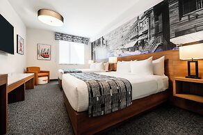 Acclaim Hotel By CLIQUE