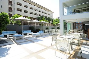 Atrium Ambiance Hotel
