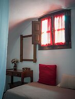 Anna Traditional Apartments