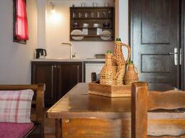 Anna Traditional Apartments