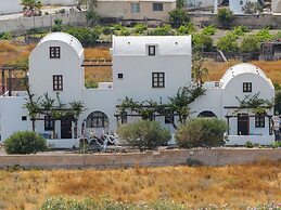 Anna Traditional Apartments