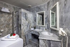 Hotel Petinos