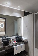 Hotel Petinos