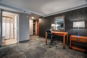 Monte Carlo Inn Barrie Suites