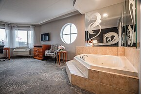 Monte Carlo Inn Barrie Suites