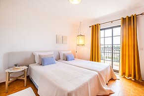 Novochoro Apartments