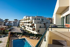 Oceanus Aparthotel