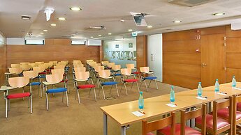 Oceanus Aparthotel