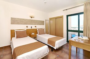 Oceanus Aparthotel