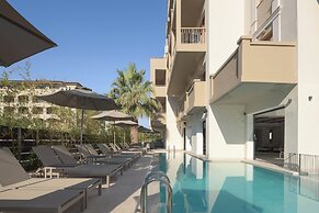 Theartemis Palace