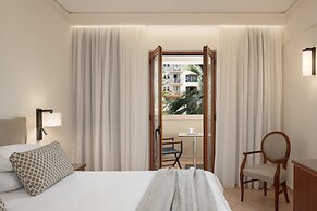 Theartemis Palace