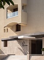 Theartemis Palace